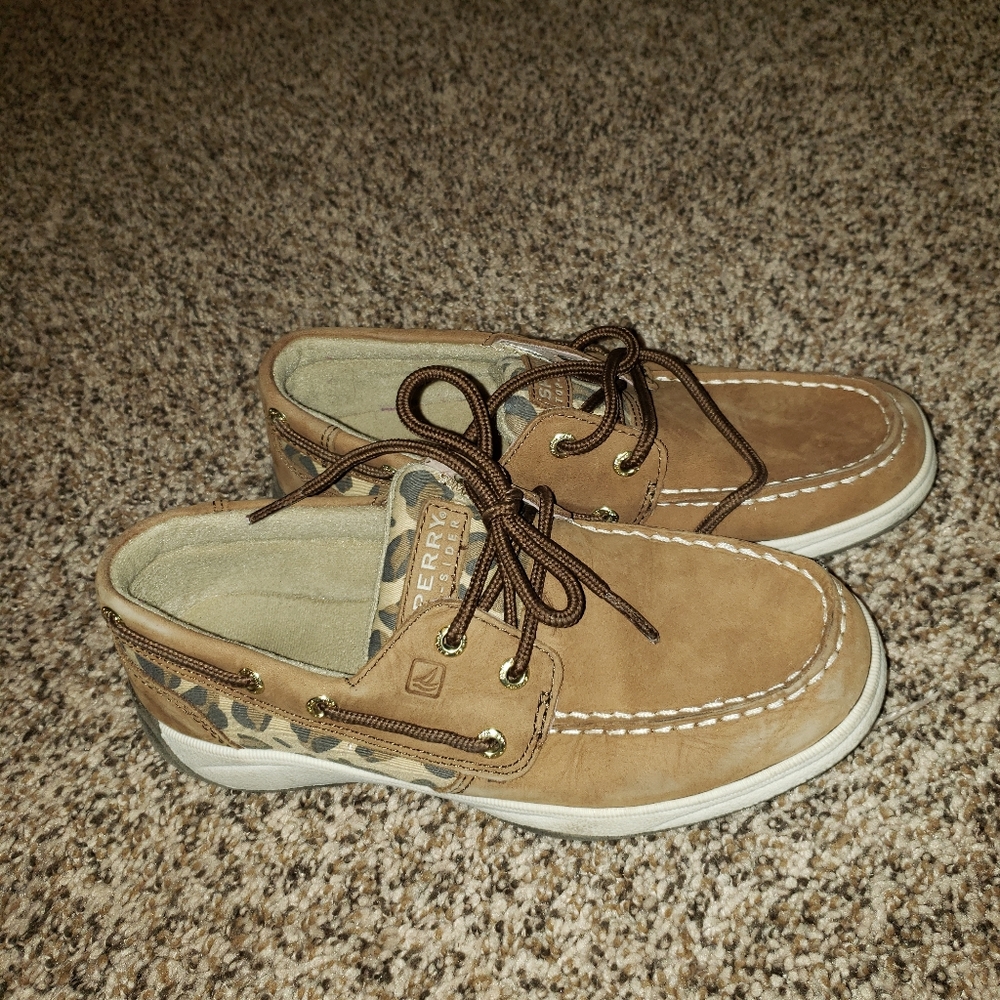 Girls Sperry boat shoes